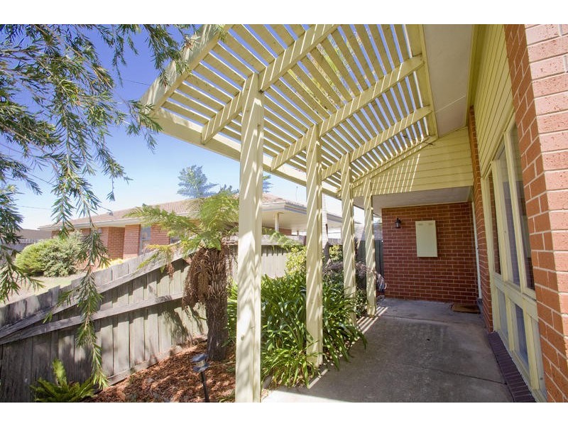 16 Worden Court, Whittington VIC 3219