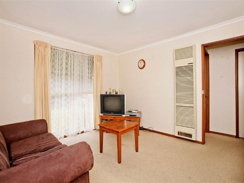 2/20 Hickey Street, Whittington VIC 3219