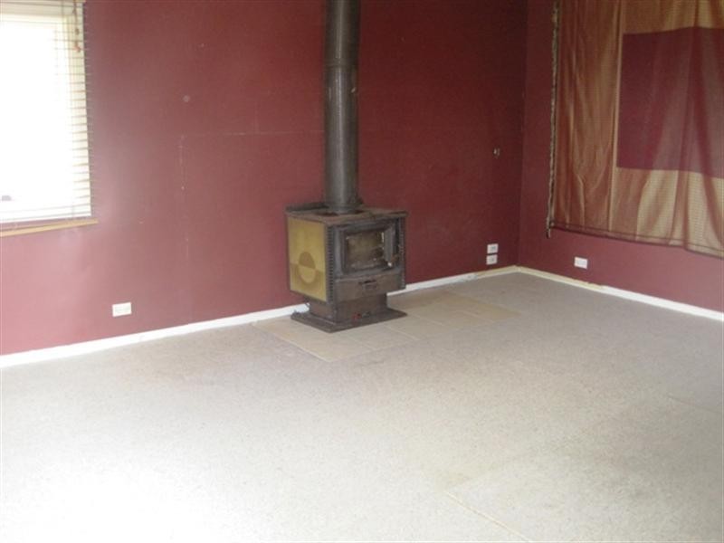 683 Bellarine Highway, Leopold VIC 3224