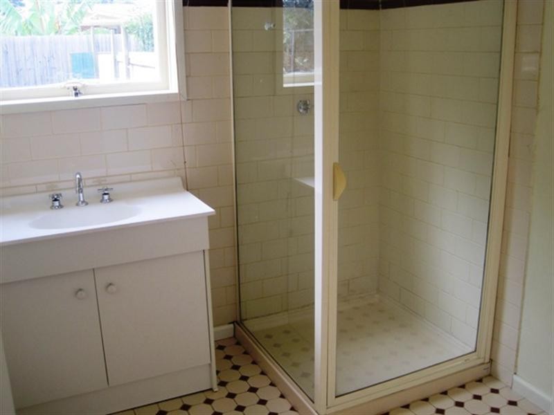 683 Bellarine Highway, Leopold VIC 3224