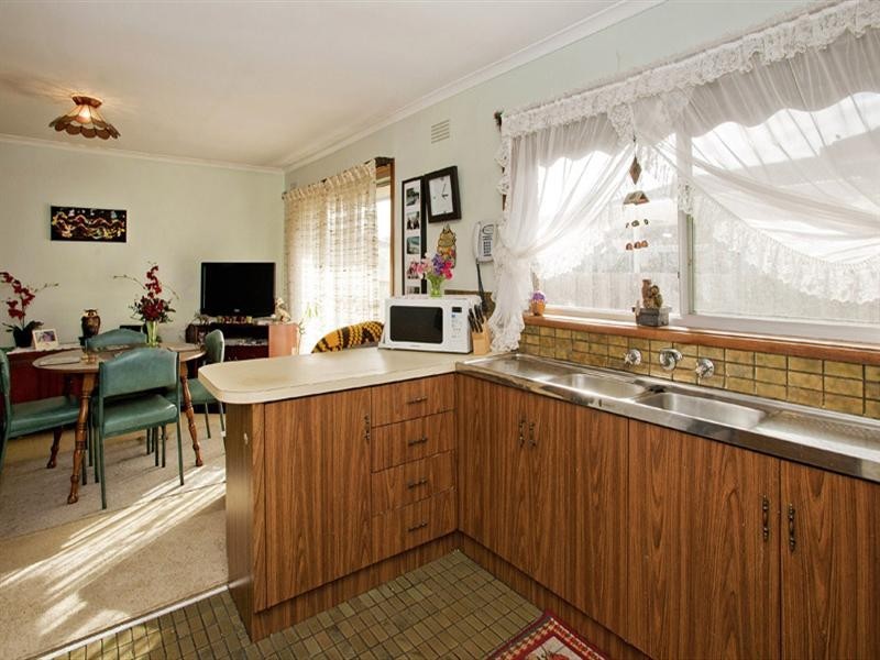 8 Eldine Court, Grovedale VIC 3216