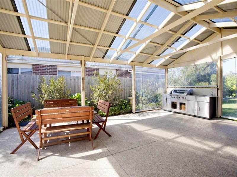 40 Paratone Crescent, St Albans Park VIC 3219
