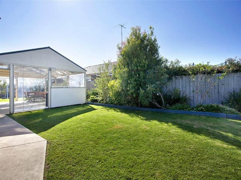 40 Paratone Crescent, St Albans Park VIC 3219
