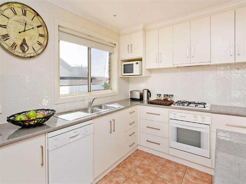 40 Paratone Crescent, St Albans Park VIC 3219