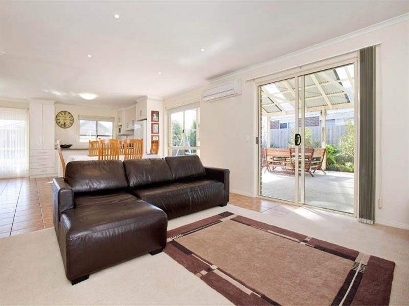 40 Paratone Crescent, St Albans Park VIC 3219