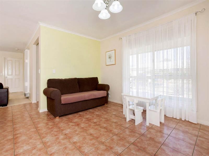 40 Paratone Crescent, St Albans Park VIC 3219