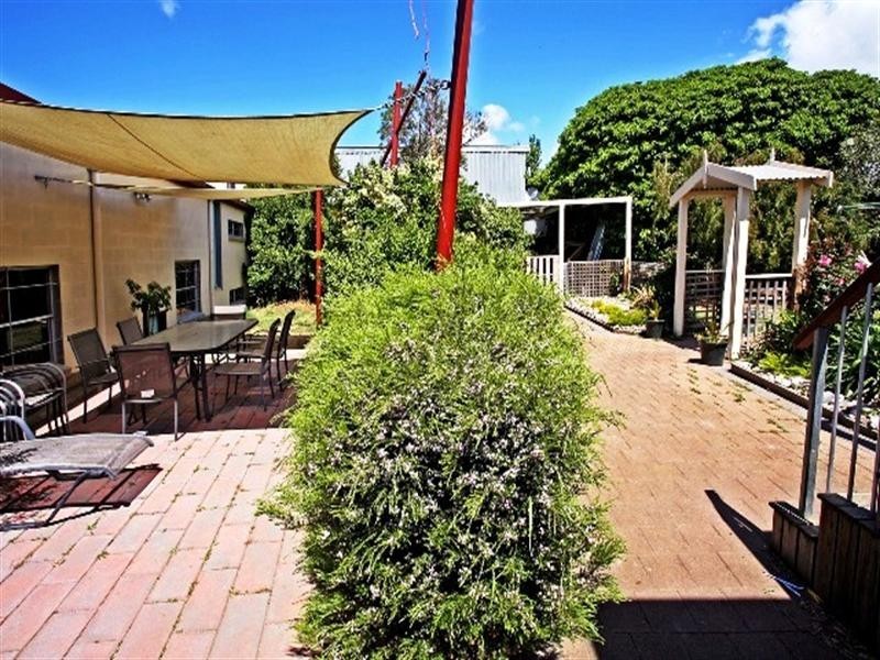 1 Park Street, Belmont VIC 3216