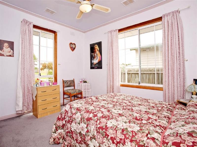 18 Dove Street, Norlane VIC 3214