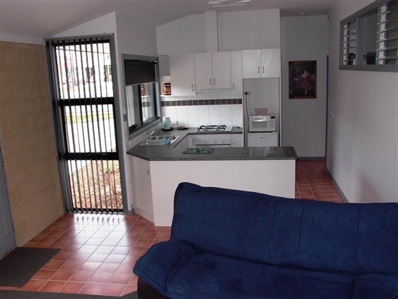 2/117 Torquay Road, Grovedale VIC 3216