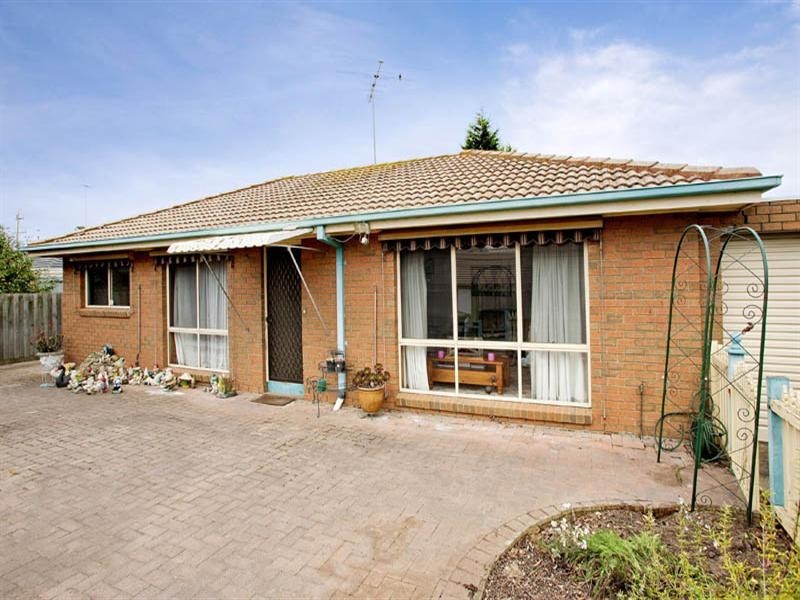 2/4 Lucy Court, St Albans Park VIC 3219