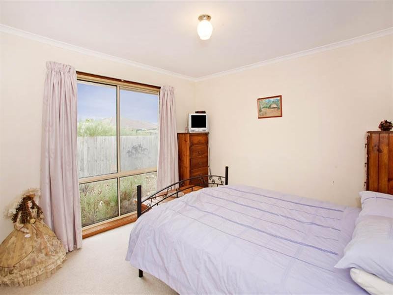 2/4 Lucy Court, St Albans Park VIC 3219