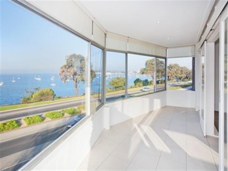 9/21 The Esplanade, Geelong VIC 3220