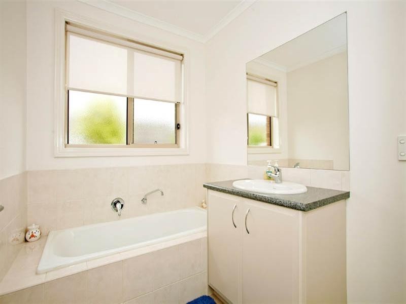 20 Shortland Way, Leopold VIC 3224