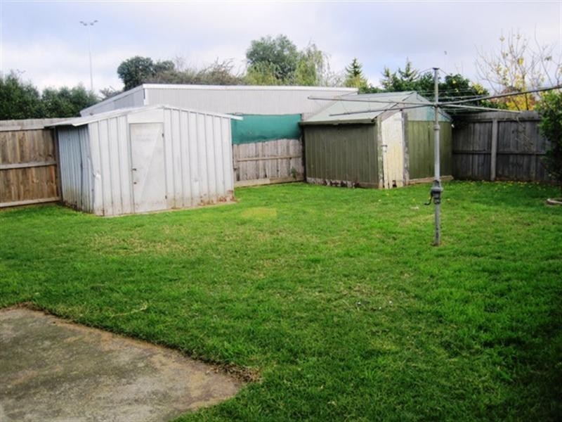 15 Ensby Street, East Geelong VIC 3219