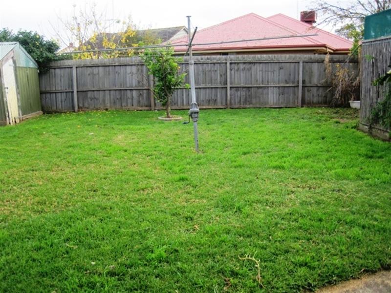 15 Ensby Street, East Geelong VIC 3219