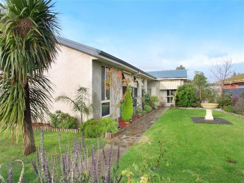 3 Halliwell Court, Corio VIC 3214