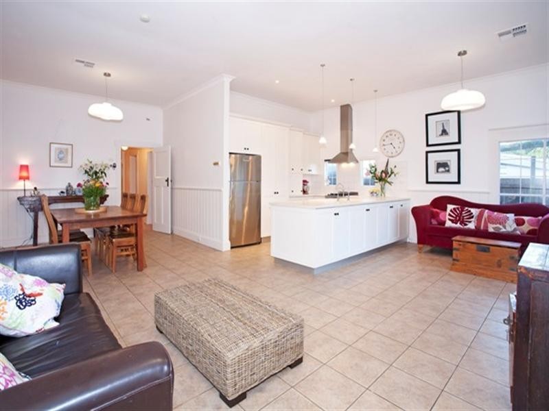 16 Thorne Street, East Geelong VIC 3219