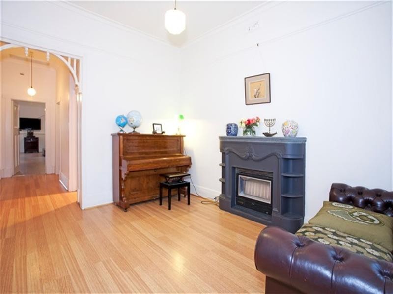 16 Thorne Street, East Geelong VIC 3219