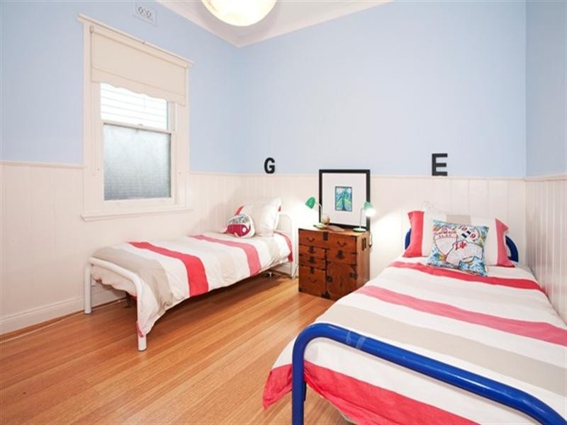 16 Thorne Street, East Geelong VIC 3219