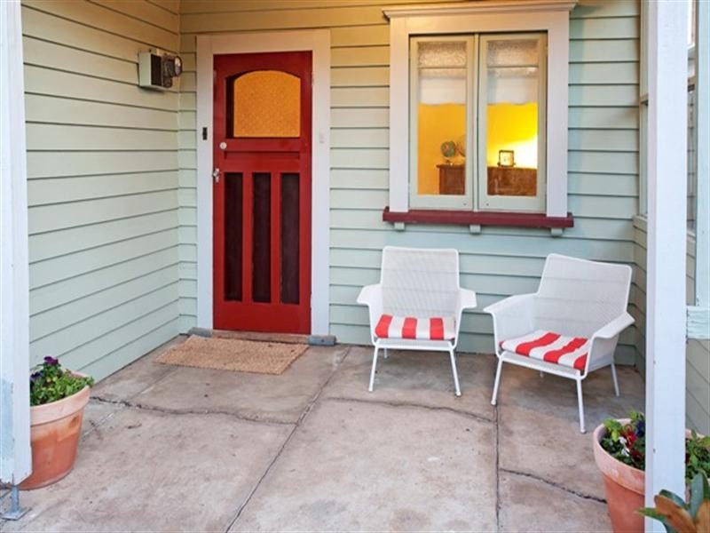 16 Thorne Street, East Geelong VIC 3219