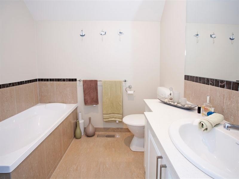 8 Bridge View Street, Belmont VIC 3216