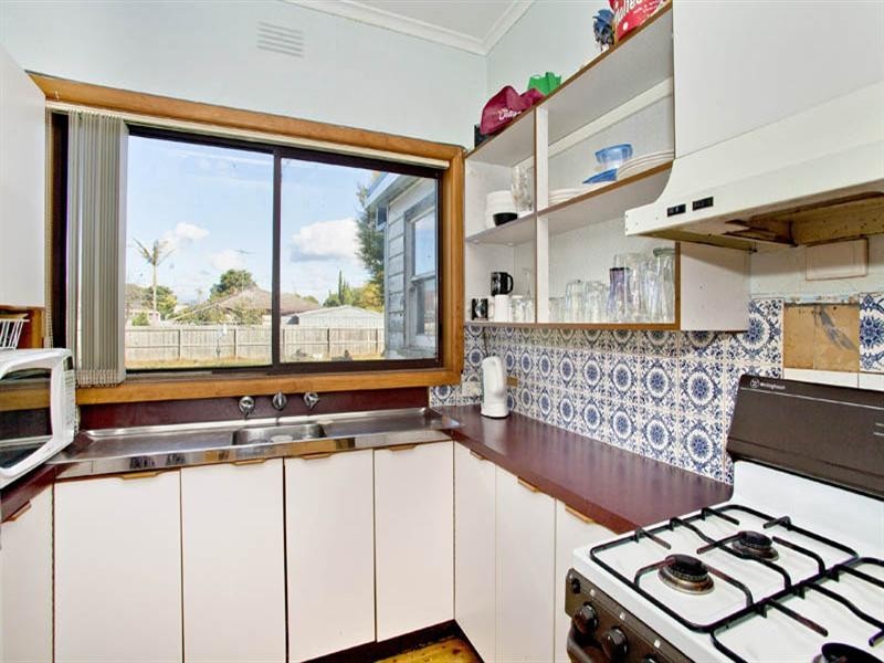 42 Regent Street, Whittington VIC 3219