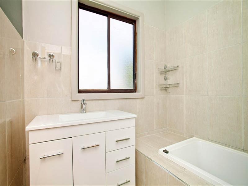 42 Regent Street, Whittington VIC 3219