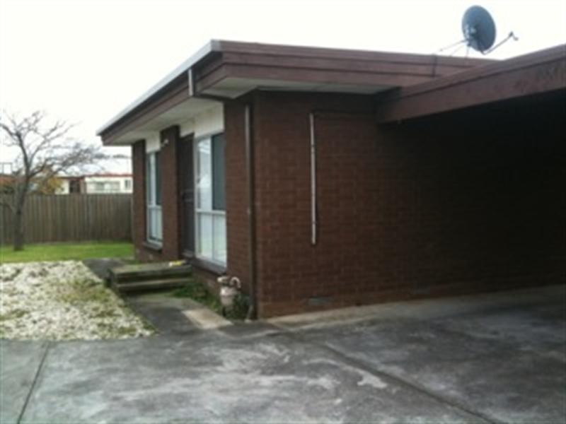 6/7 Bain Court, Newcomb VIC 3219