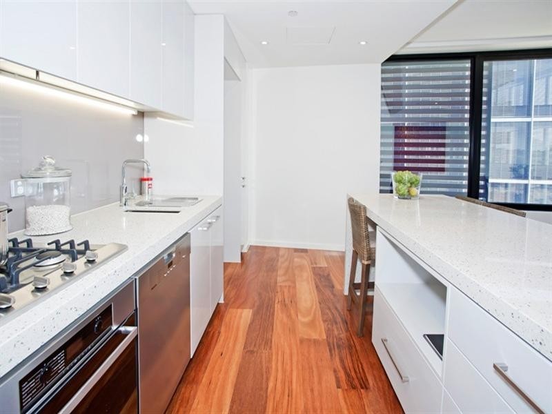 602/100 Western Beach Road, Geelong VIC 3220