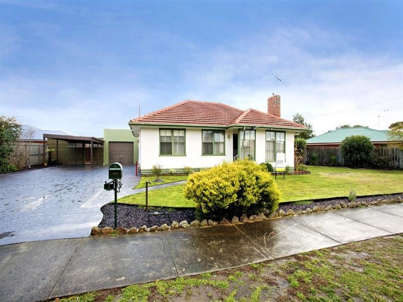 1 Tamlyn Street, East Geelong VIC 3219