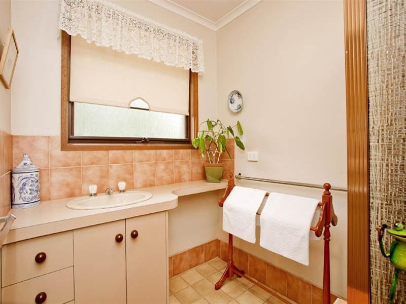 2/12 Walter Street, East Geelong VIC 3219