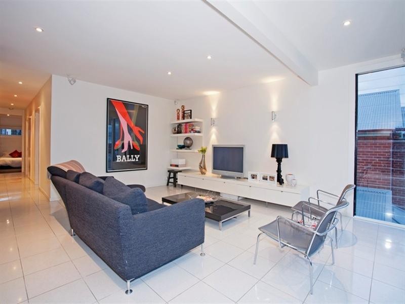 1/16 Laurel Bank Parade, Newtown VIC 3220