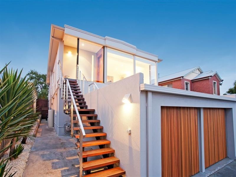 1/16 Laurel Bank Parade, Newtown VIC 3220