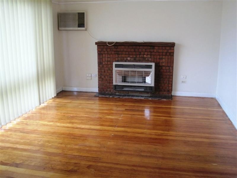 70 Vines Road, Hamlyn Heights VIC 3215