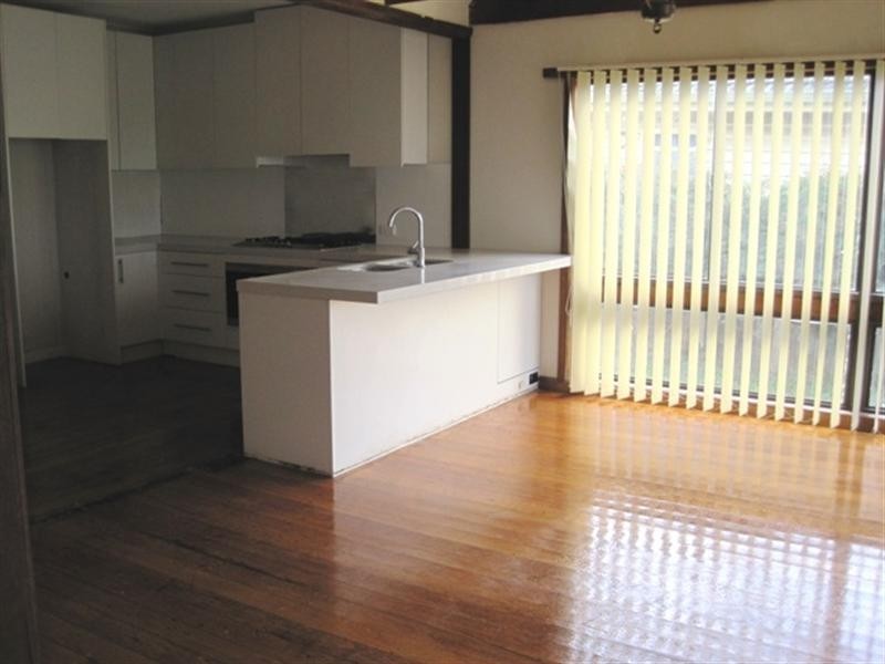 70 Vines Road, Hamlyn Heights VIC 3215