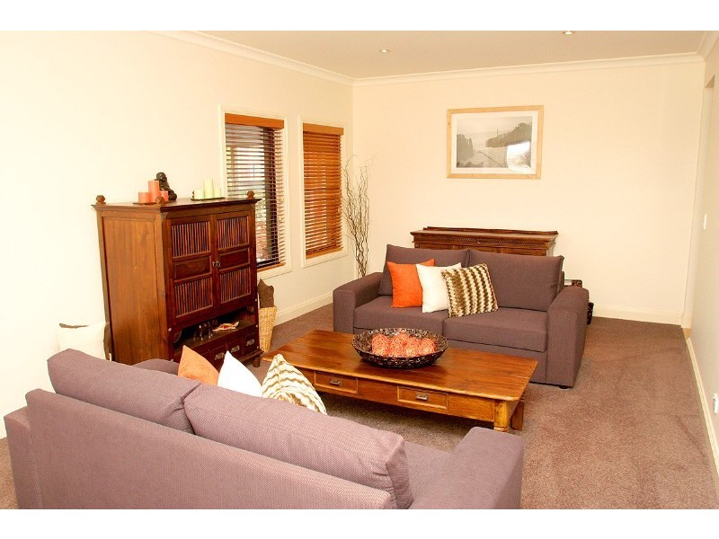 12 Cobb Court, Highton VIC 3216