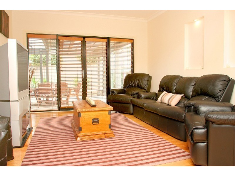 12 Cobb Court, Highton VIC 3216