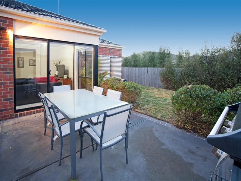 55 Willesden Drive, Waurn Ponds VIC 3216