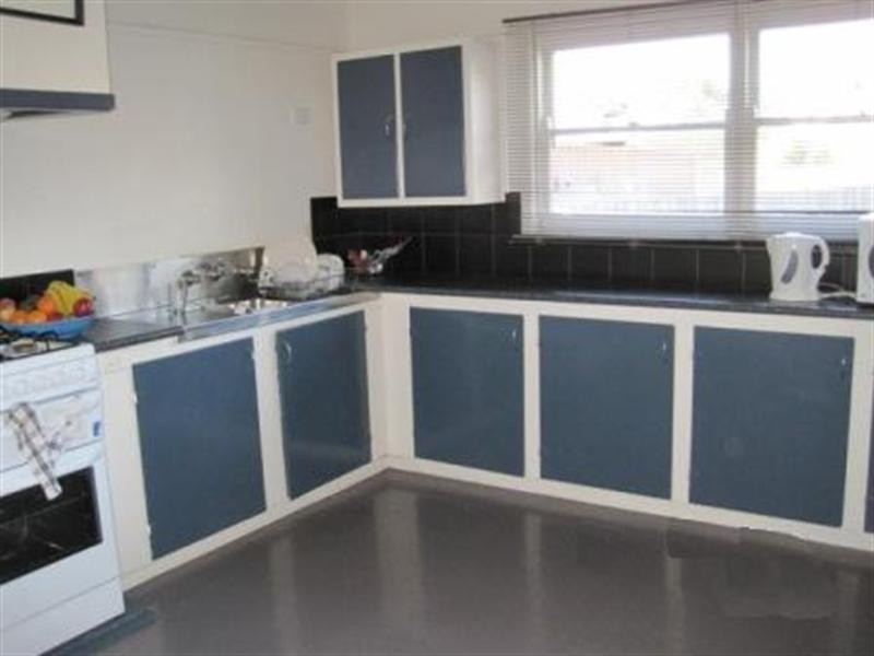 14 Riversdale Road, Newtown VIC 3220