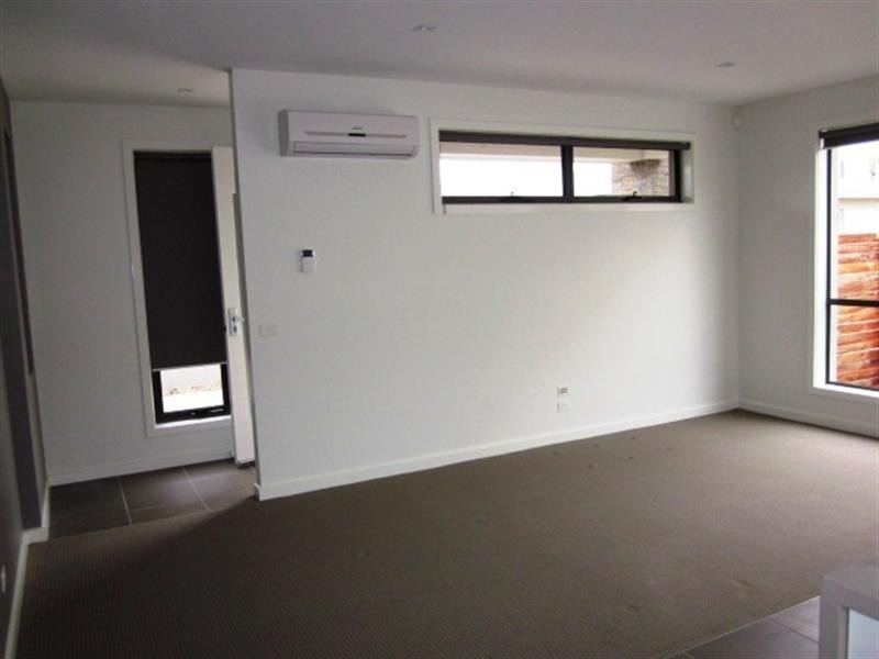 2/41 Trigg Street, Geelong West VIC 3218