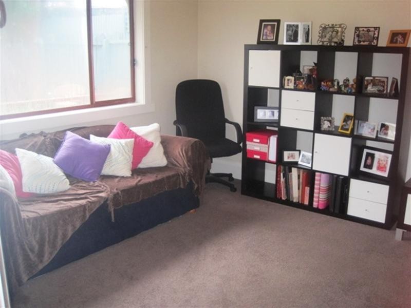 45 St Albans Road, East Geelong VIC 3219
