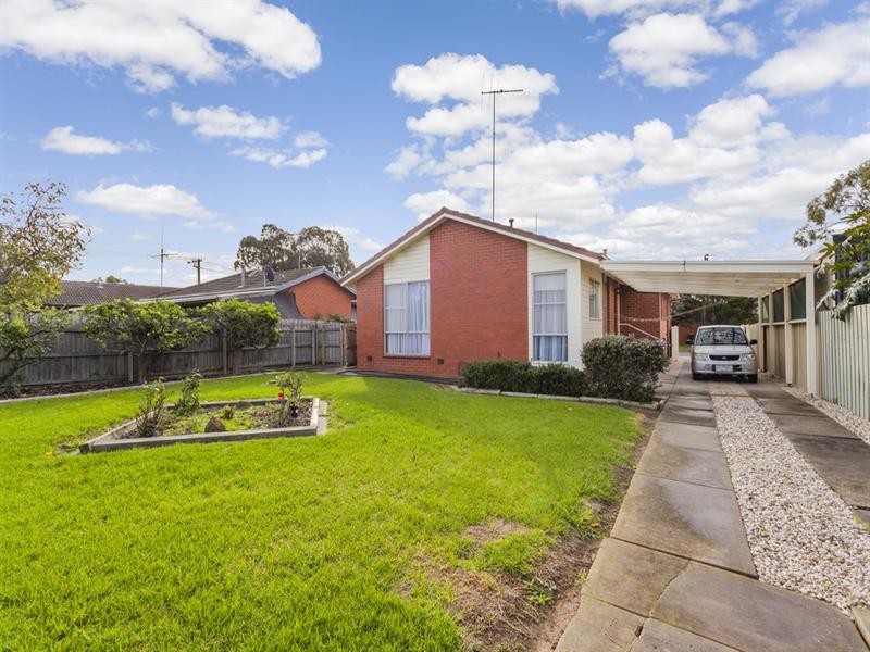 6 Telstar Court, Whittington VIC 3219