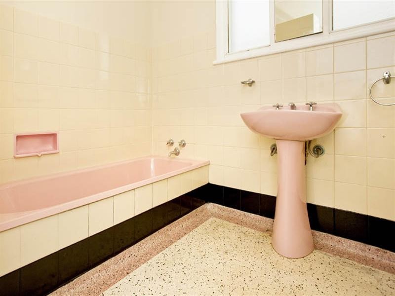 4 Lindon Street, East Geelong VIC 3219