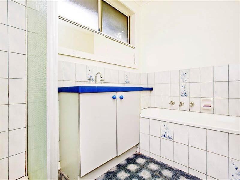 22 Peter Street, Grovedale VIC 3216