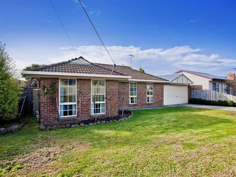 22 Peter Street, Grovedale VIC 3216