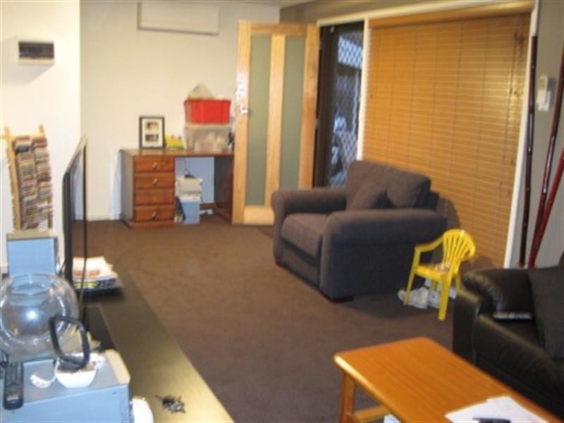 3/2 Everitt Close, Herne Hill VIC 3218