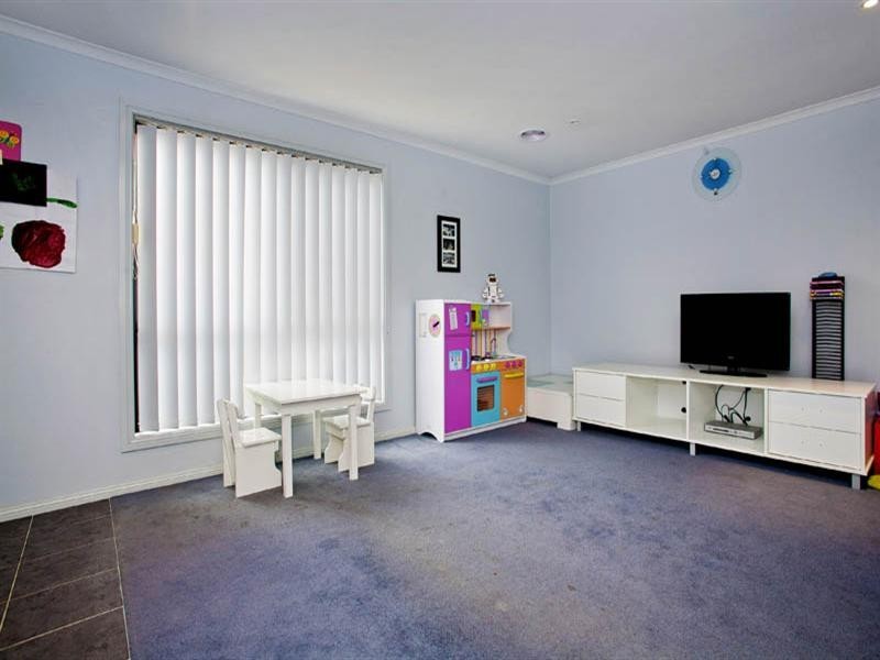 36 Mayfield Crescent, St Albans Park VIC 3219