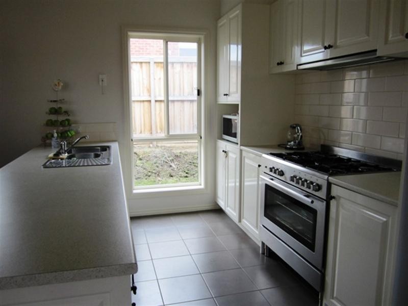 15 Marvins Place, Marshall VIC 3216