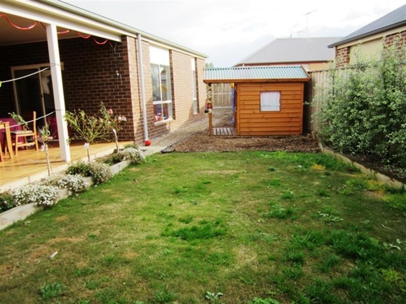 15 Marvins Place, Marshall VIC 3216