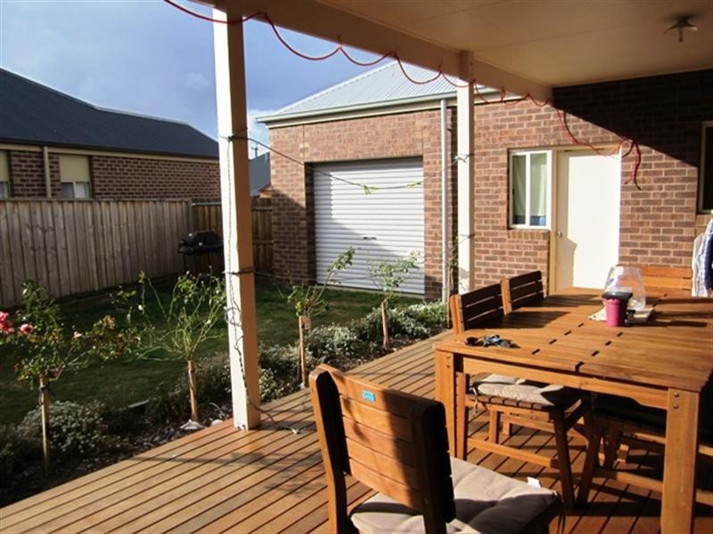 15 Marvins Place, Marshall VIC 3216